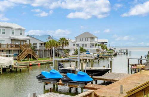 Royal Lagoons House | Canal Cottage