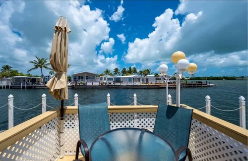 Big Coppitt Key House | Canal Front Home Cute and Cozy w/32ft boat slip
