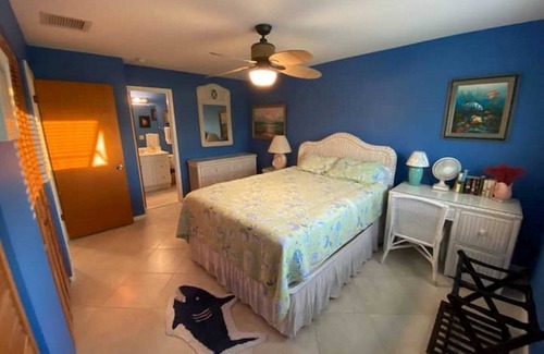 Eden Pines House | Canal Front Home Showcasing Stellar Sunsets with Ocean Access