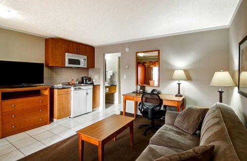 Stettler Hotel | Canalta Stettler