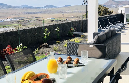 Nazaret Villa | Canaryislandshost l Infinity Views