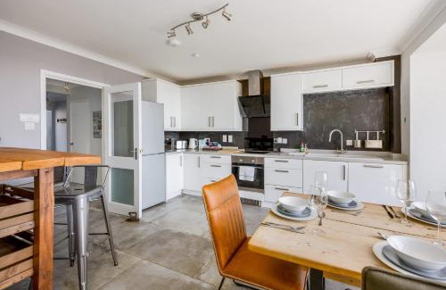 Poole House | Candle Island View - Superb Harbour Views from Three Floors