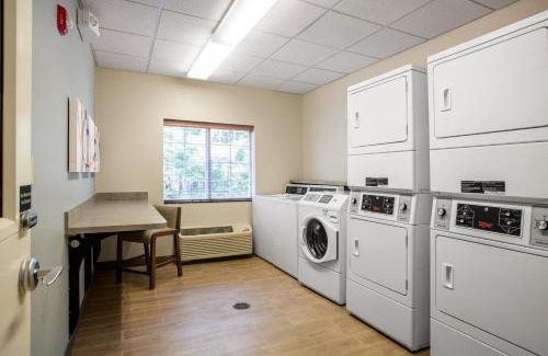 Apex Hotel | Candlewood Suites Apex Raleigh Area by IHG