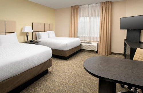 North Charleston Hotel | Candlewood Suites Charleston-Northwoods by IHG