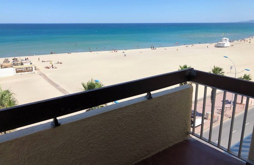 Mediterranee Apartment | Canet-Plage, T2 40 M2+terrasse 8M2, covered parking, air conditioning, wifi fiber.