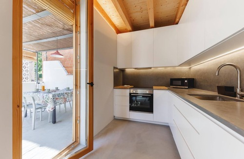 el Carme Apartment | Canigó Duplex - Holiday Apartment Rental in Girona | Bravissimo
