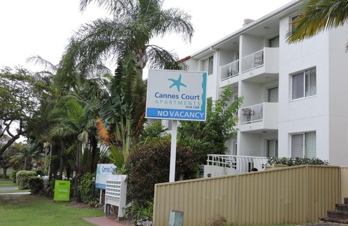 Surfers Paradise Apartment | Cannes Court Apartments