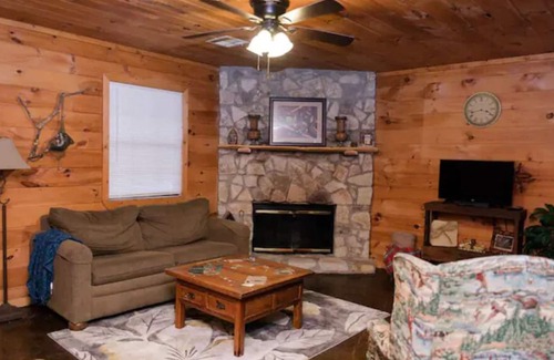 Sulphur Cabin | Canoe Cabin 8 - Rocky Point Cabins