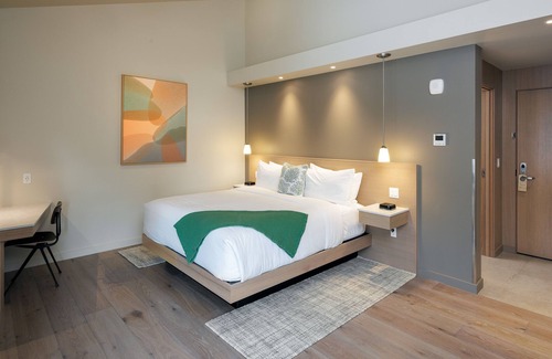 Eastsound Hotel | Canoe - Warm and Cozy with View