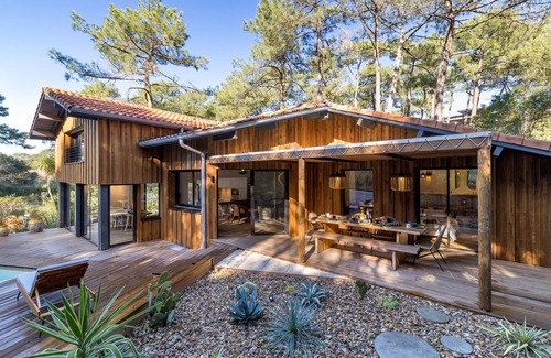 Soorts-Hossegor Ski Chalet | CANOPÉE - Stunning wooden house between Ocean & Lake with pool in Hossegor - BARNES