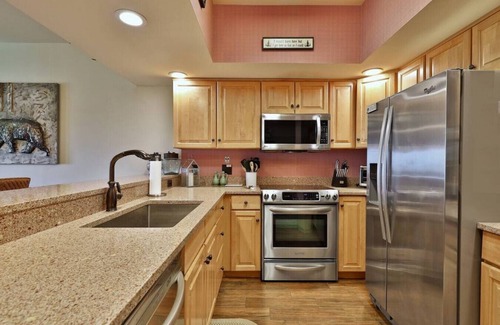 Ludlow Apartment | Canter, Solitude N101