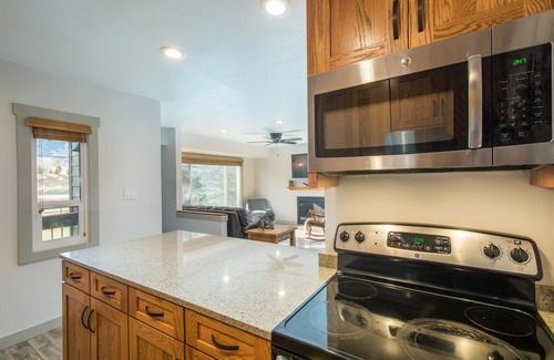 South Snyderville Basin Condo | Canyons View 20: 2 bedroom 2 bath nicely updated condo