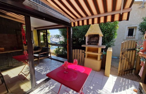 Cap d'Agde Villa | Cap D'agde im Naturistendorf Village Naturiste Villa mit Blick auf die Marina