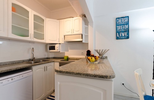 Costa de Caparica Apartment | Caparica Flat - Beach & Surf all around the year!