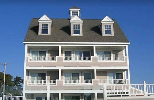 Dennis Port Condo | Cape Cod Condo 2 balconies. Heated Pool next to Ocean. Private Beach