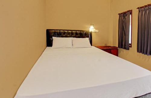 Gerupuk Hotel | Capital O 92747 Ombak Cafe & Homestay