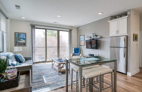 Traverse City House | Capri 313 the Heart of Downtown Traverse City