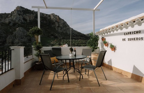 Zuheros Apartment | Capricho de Zuheros: Refugio Rural con Vistas Impresionantes