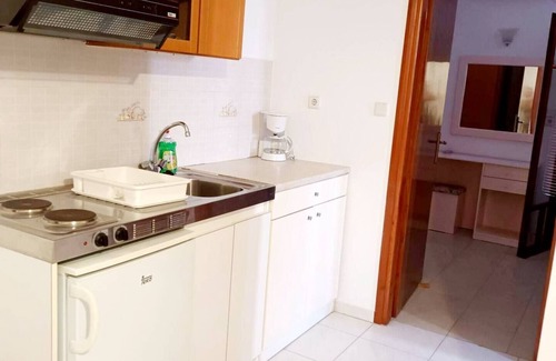 Galatas Apartment | Captain Michalis apartment 7 , Irinis 80, Galatas Chania Crete
