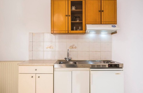 Galatas Apartment | Captain Michalis room 4