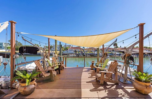 Dunedin Condo | Captain's Quarters - Capt. Morgan Unit - FREE BOAT with Rental!