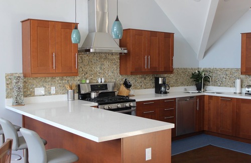 El Granada Apartment | Captain's quarters