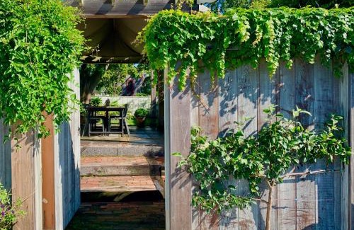 The Point Hotel | Captain Simeon Potter House
