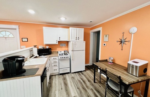 New Buffalo House | Captain Whittaker Suite 2 bedroom, 2 baths