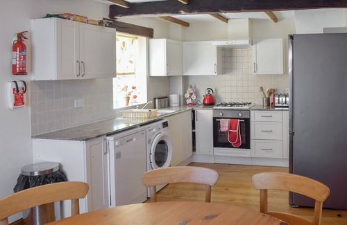 Whitby Cottage | Captains Cottage - E3643
