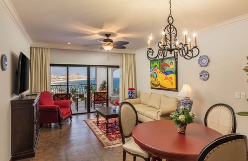 Los Cabos Hotel | Captivating 2BR Condo with Tennis Court Ideal for Weekend Getaway