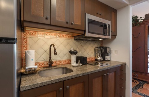 Los Cabos Hotel | Captivating 2BR Condo with Tennis Court Ideal for Weekend Getaway