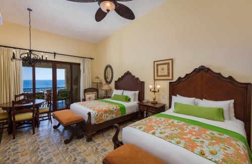 Los Cabos Hotel | Captivating 2BR Condo with Tennis Court Ideal for Weekend Getaway