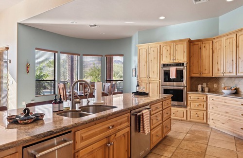 Tanque Verde House | Captivating 4-bedroom house w/sparkling pool, spa and views!