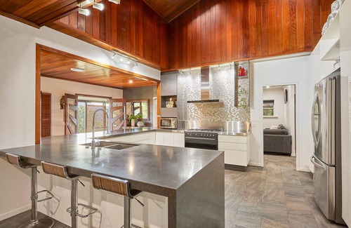 Glengarrie House | Captivating Currumbin Valley