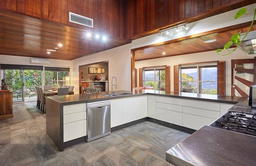 Glengarrie House | Captivating Currumbin Valley