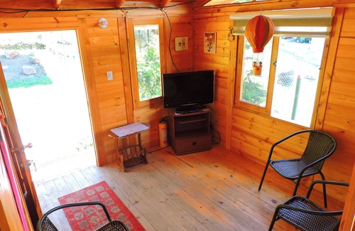 Ubaque Cabin | Caracolí Cabin. Quiet, on the way to the lagoon, one minute from town!