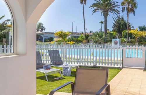 Maspalomas House | Careva Suites 21 by VillaGranCanaria