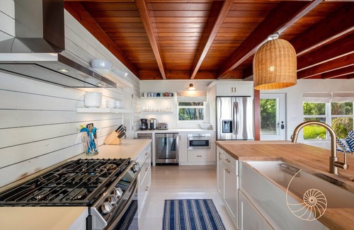 Islamorada House | Caribee Beach House ~ Private Islamorada Beach Estate W/Heated Pool & Dockage
