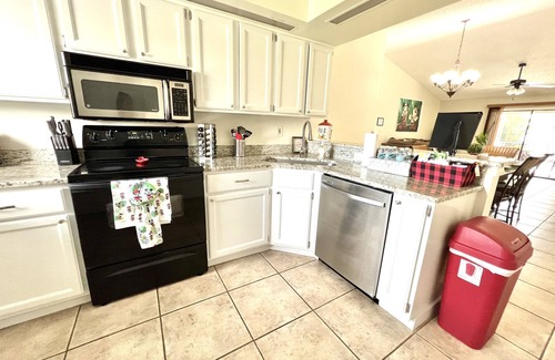Poinciana House | Caribou Tropical 🌴Disney🎢Oasis 🥥with a Pool🏊♂️