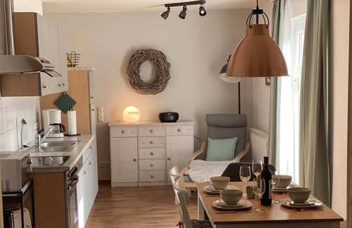 Reifnitz Apartment | Carlotta Apartment Su