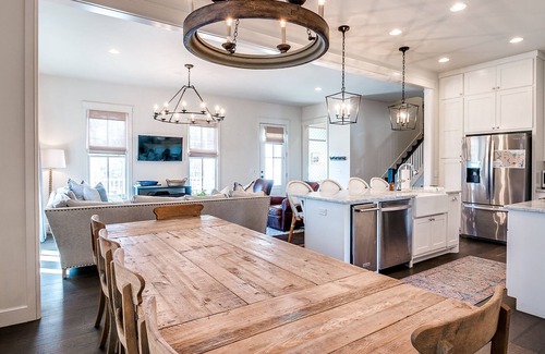 Carlton Landing House | Carlton Landing- Beautiful home overlooking Redbud Park
