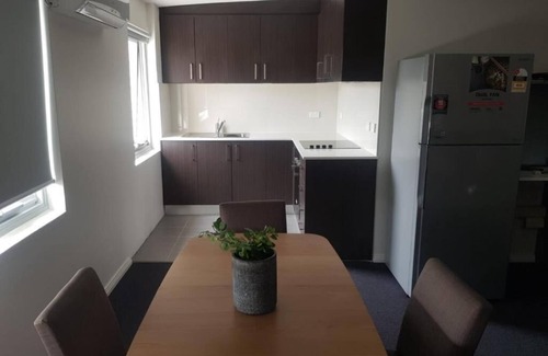 Goulburn Hotel | Carlton Suites