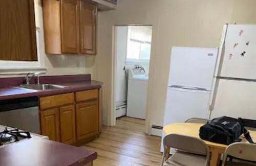 Carnegie House | Carnegie home- close to shops and highway