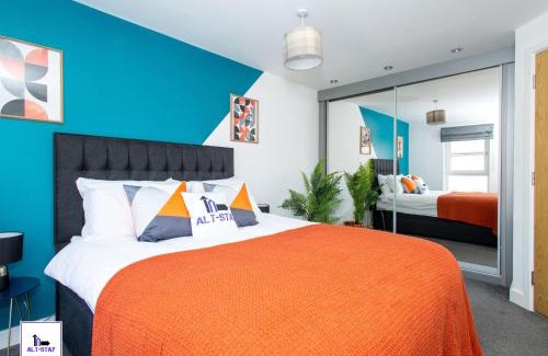 Wakefield Apartment | Carnforth 49 by Alt-Stay - Wakefield 2 Bed Ensuite Townhouse Contractor and Corporate Accommodation with Private Balcony, Parking, Smart TV, Kitchen and Fast Wi Fi - Long Stay Ready with Weekly and Monthly Rates