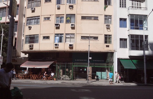Copacabana Apartment | CARNIVAL IN RIO - KITNET IN COPACABANA, BEACH, BLOCOS, SAMBA AND LOTS OF JOY