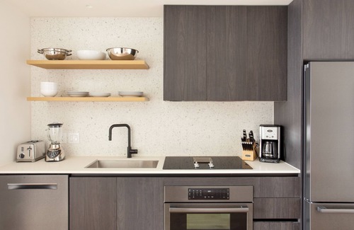 Travis Heights Condo | Carousel by AvantStay | Brand New Condo in Austin w/Amazing Amenities
