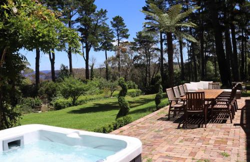 Wentworth Falls House | Carramar House, in the Amphitheatre of Nature