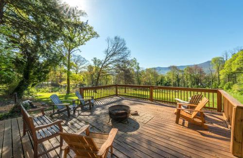 Black Mountain House | Carrie's Escape