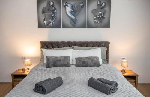 Central Banat District House | Carska oaza