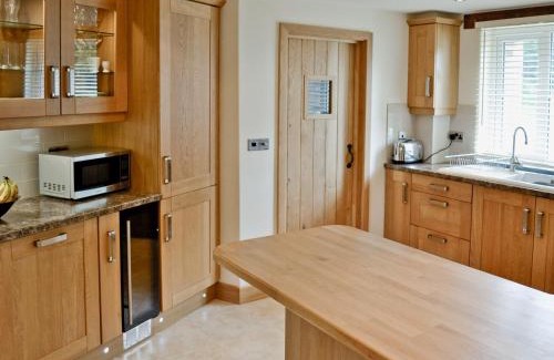 Llandeloy House | Cart-Tws Bach - Om8